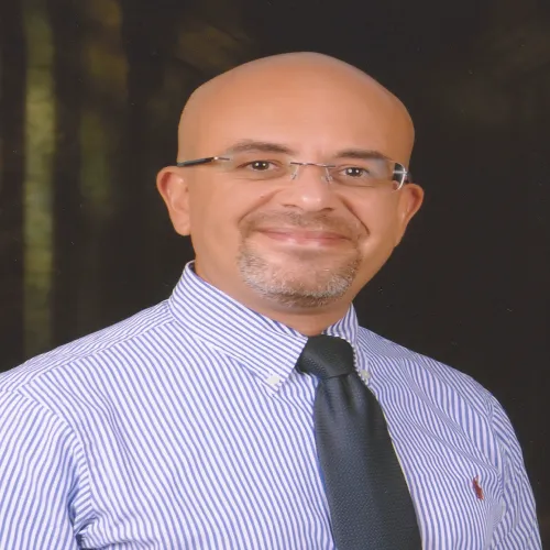 د. محمد عبد الرحمن البردي اخصائي في جراحة دماغ  و اعصاب و عمود فقري