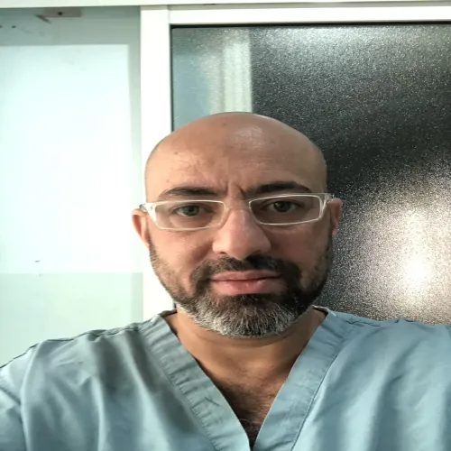 الدكتور هاني علي سمير لبده اخصائي في الأنف والاذن والحنجرة