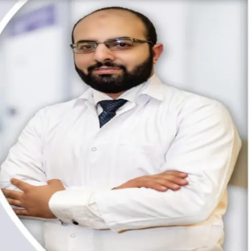 الدكتور احمد مجدي اخصائي في طب أطفال
