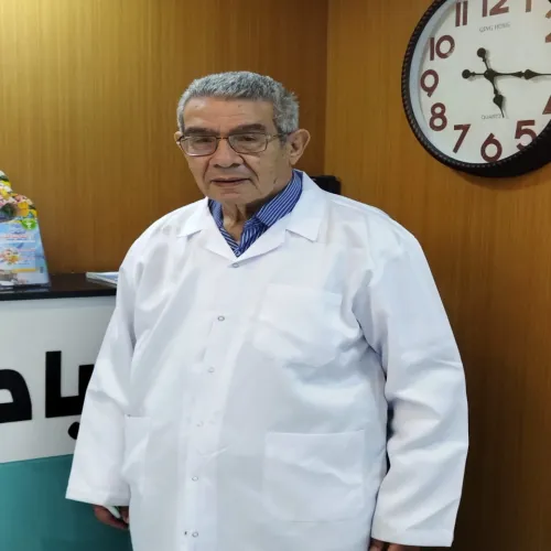 الدكتور مجدي عزيز اخصائي في الأنف والاذن والحنجرة