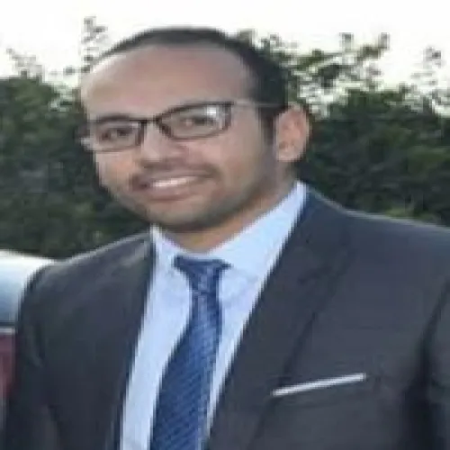 الدكتور احمد خليل اخصائي في دماغ واعصاب