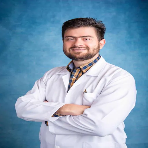 د. عمر خدرج اخصائي في طب عيون