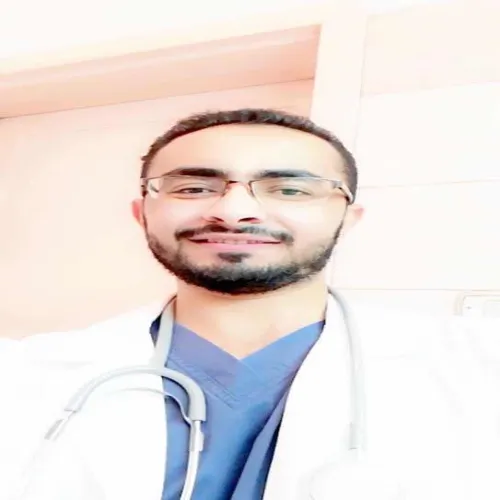 الدكتور عبدالله فيصل الزايدي اخصائي في طب عام