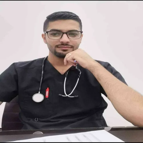 د. احمد الزيادي اخصائي في طب عام