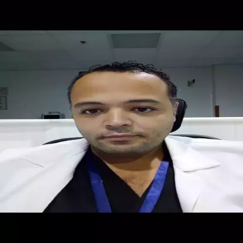 د. محمد العايدي اخصائي في تخدير وانعاش