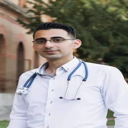 د. احمد محمود ملايشه اخصائي في طب عام