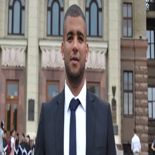 د. مهدي حسين القصري اخصائي في طب عام