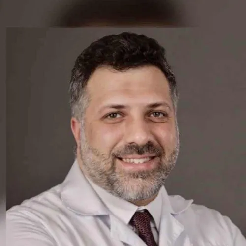 د. محمد ممدوح الحسيني اخصائي في طب عام