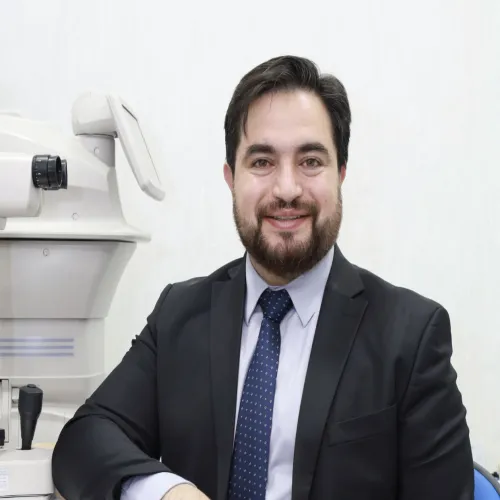 د. عماد المحاميد اخصائي في طب عيون