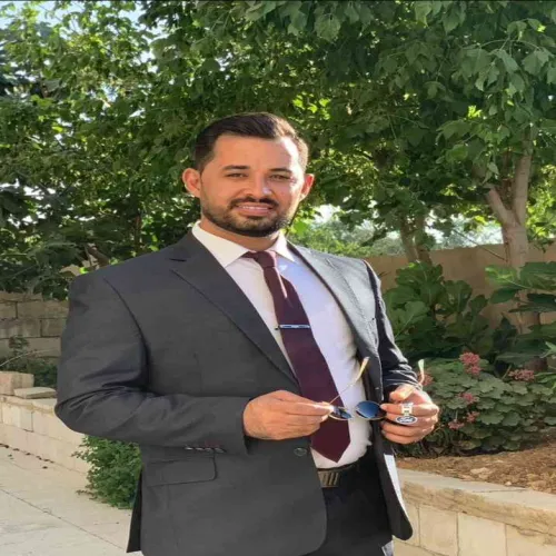 د. فراس ظاهر الضلاعين اخصائي في طب عام