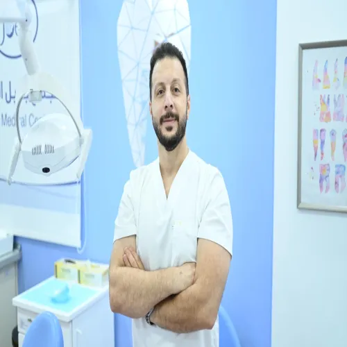 د. وسيم عودة اخصائي في طب اسنان