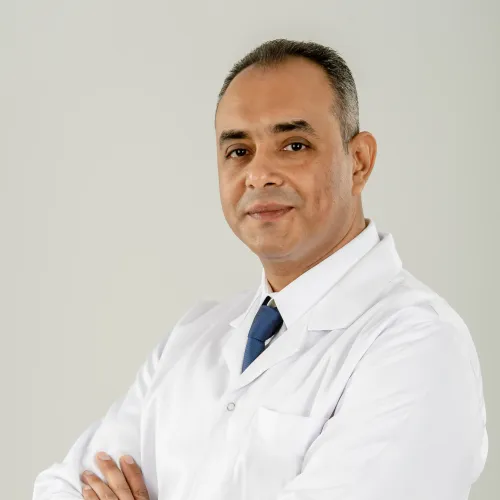 الدكتور احمد جلال فهمى اخصائي في القلب والاوعية الدموية
