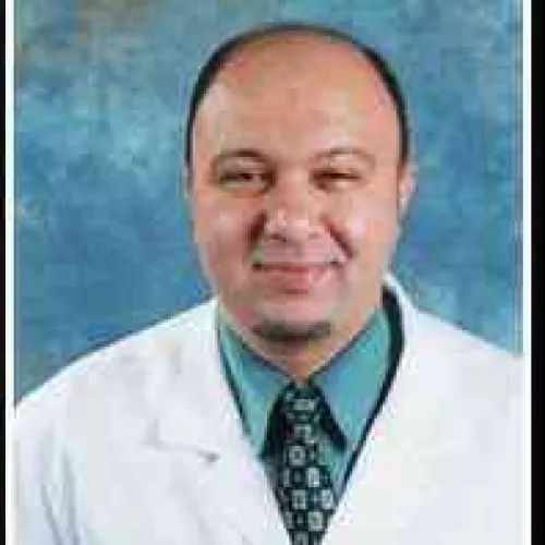 د. عطية الله محمد حسن اخصائي في القلب والاوعية الدموية