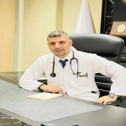 د. عمر مساعد اخصائي في طب عام