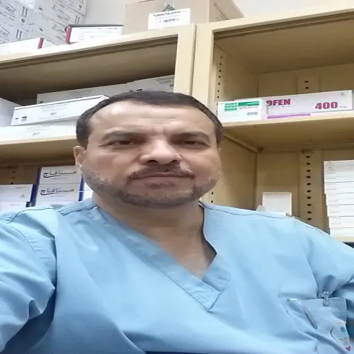 د. ظافر عبد الله الرفاعي اخصائي في طب عام