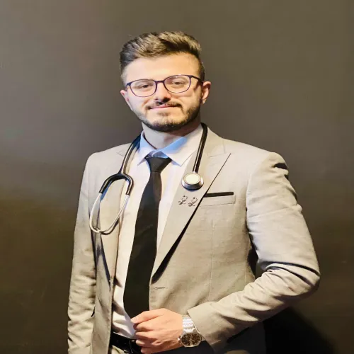 د. مطلق احمد الزعبي اخصائي في طب عام