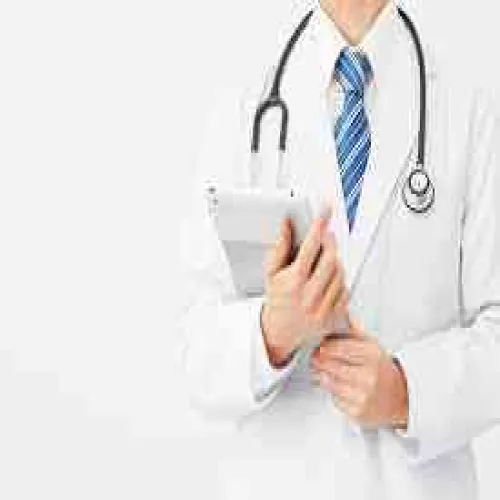 د. بشار تيسير اخصائي في طب عام
