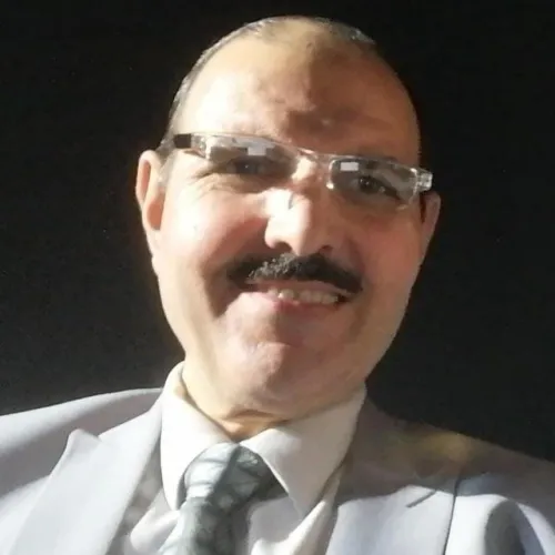 الدكتور علاء عبد العظيم اخصائي في الأنف والاذن والحنجرة