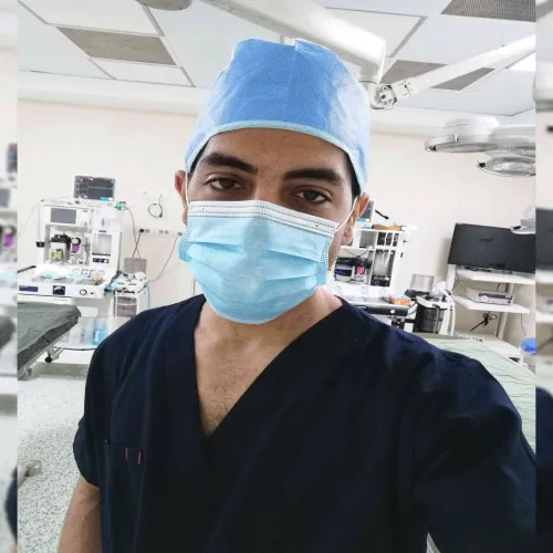 د. مصطفى سالم اخصائي في طب عام