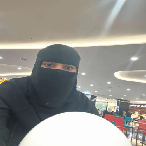 د. اسراء معتصم عبدالله الحبوب اخصائي في طب عام