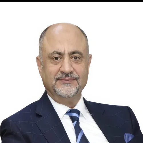 الدكتور احمد هزايمة اخصائي في جراحة العظام والمفاصل