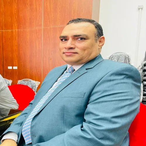الدكتور عرفات محمود عبد الرحمن