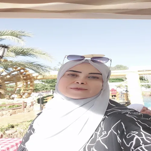 الدكتور ايمان كامل سعسع