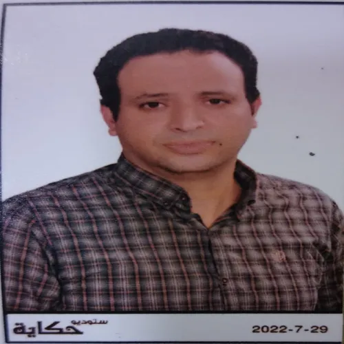 د. محمد ابو زهره اخصائي في نسائية وتوليد