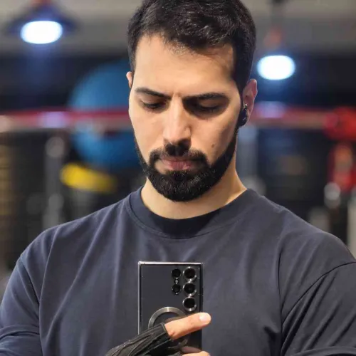 الدكتور الصيدلاني محمد المرشدي
