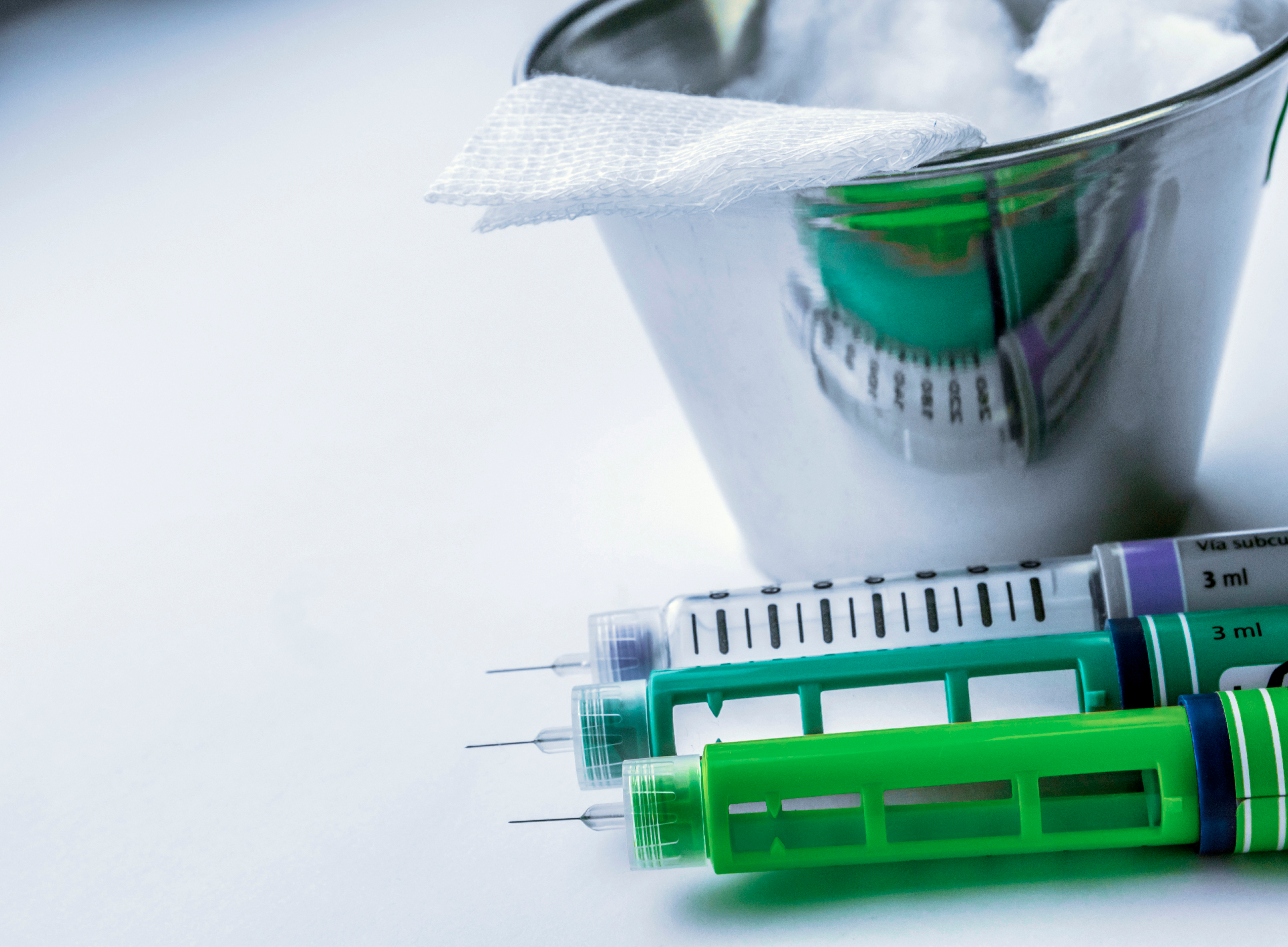 4. الإنسولين طويل المفعول (Long-Acting Insulin)