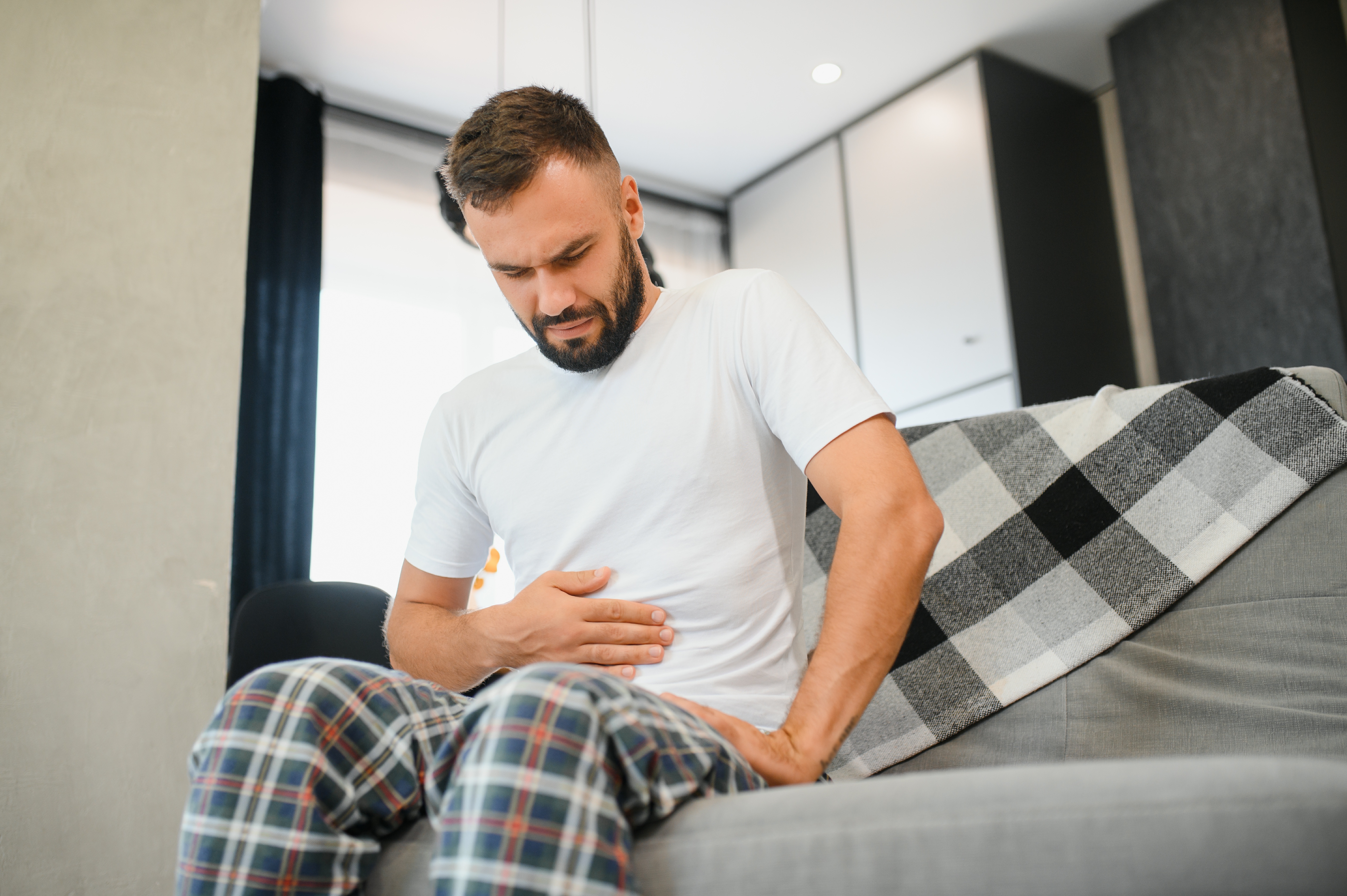 الفتق عند الرجال بالصور: كل ما تحتاج معرفته