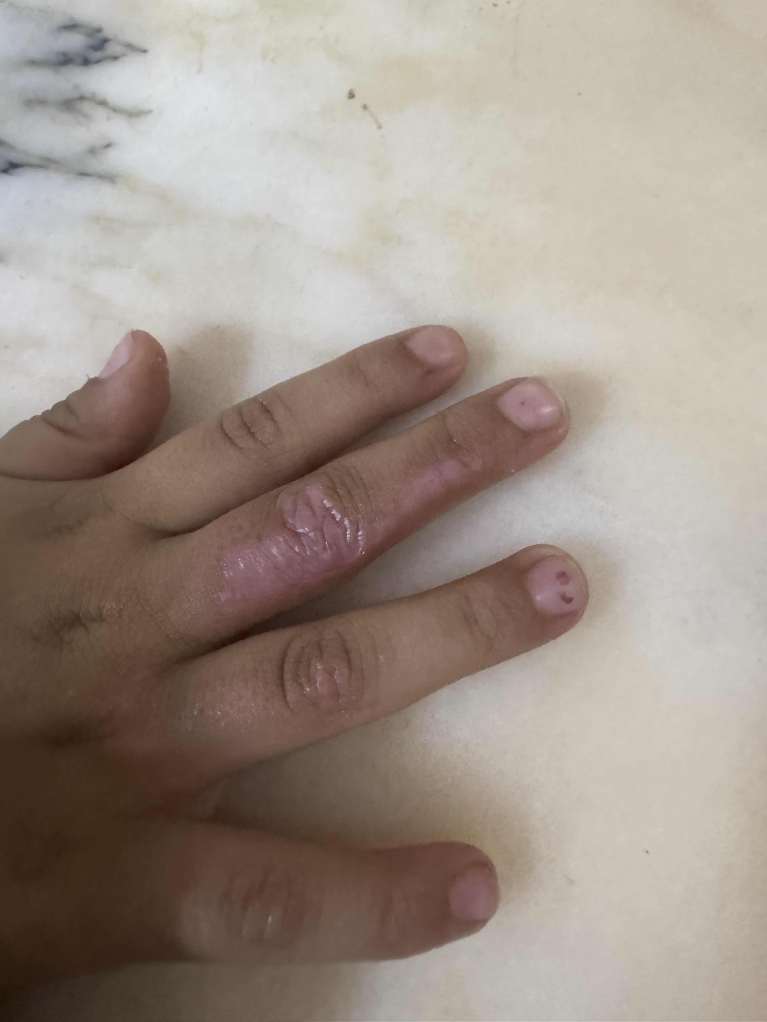 EC02AA64-79E4-40B1-8922-EB538AB81AF8