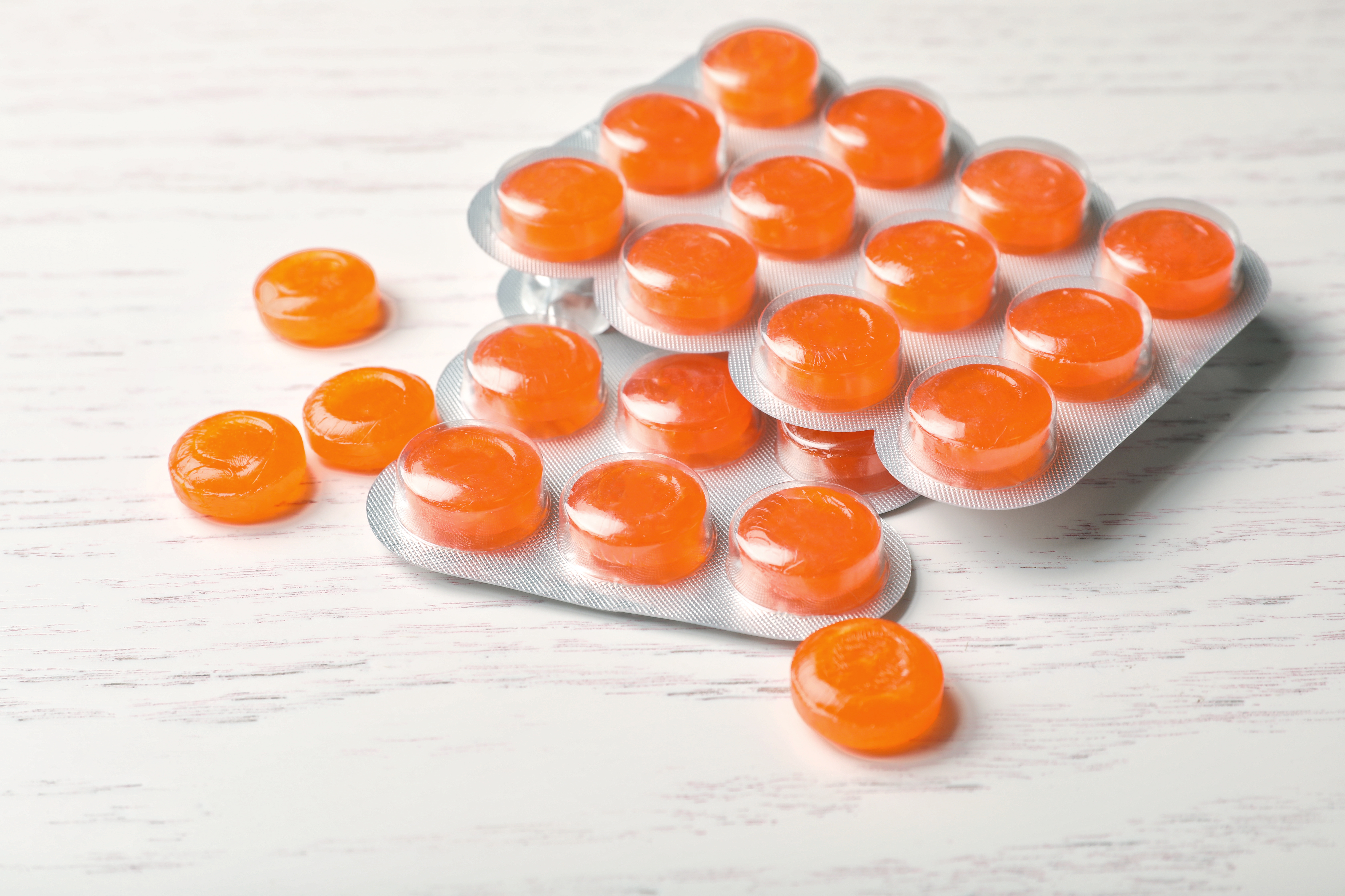 3. تناول أقراص السعال