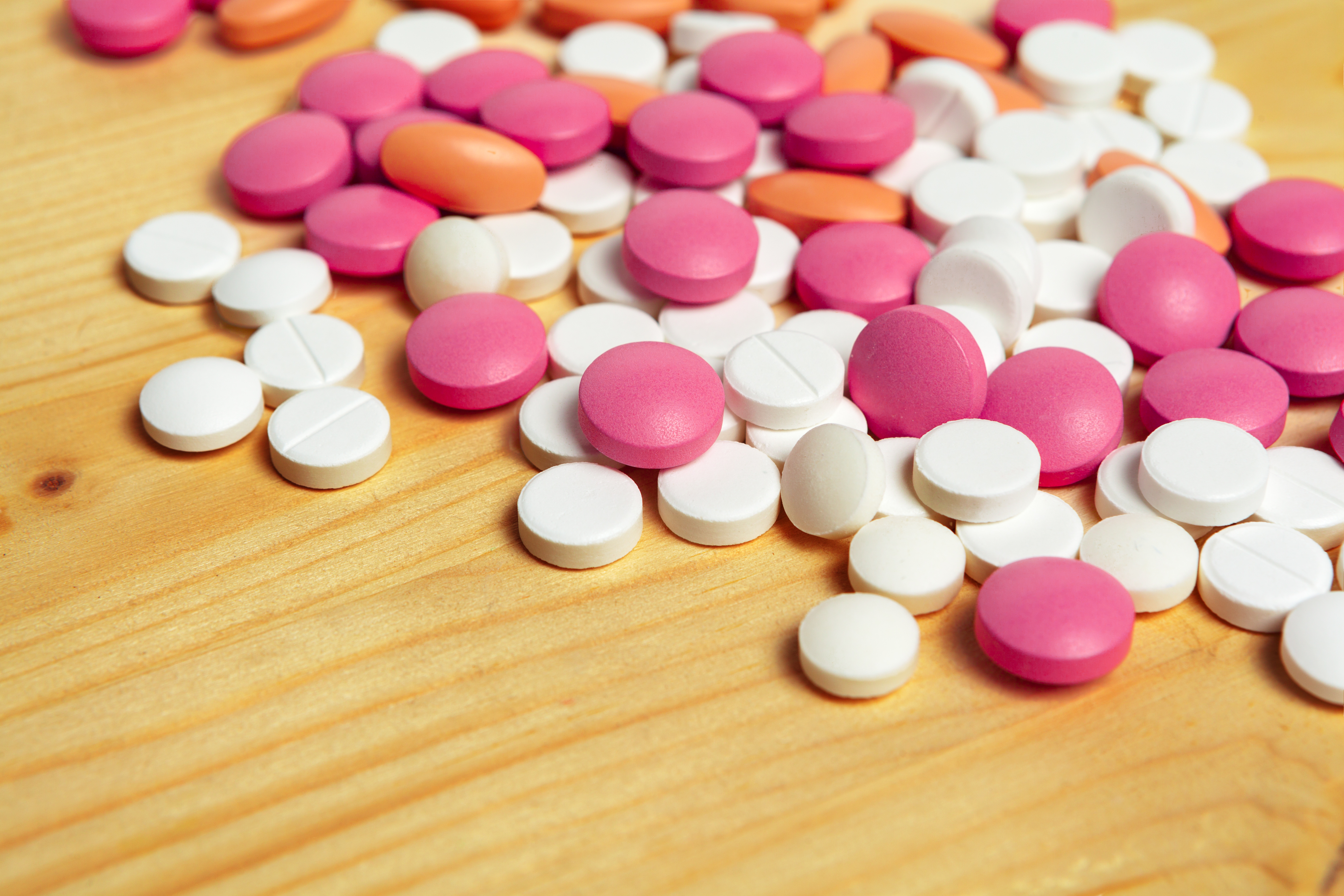 1. تناول مسكنات الألم