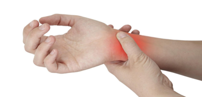 ما هي أسباب تورم اليد أو الذراع ، وما هو العلاج الطبي لتورم اليدين؟