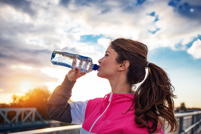 فوائد شرب الماء الساخن لحرق الدهون