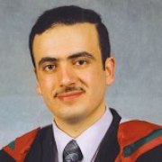 الدكتور شريف عيسى اخصائي في طب عيون
