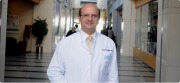 الدكتور Melih ÖZEL اخصائي في الجهاز الهضمي والكبد