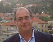 د. عباس الخطيب اخصائي في الكلى