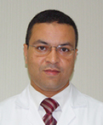 د. ايهاب الهواري اخصائي في طب عيون