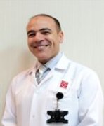 د. ممدوح محمود قابيل اخصائي في طب عيون