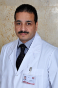 د. مدحت ماضي اخصائي في طب عيون