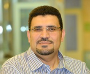 د. اشرف كمال اخصائي في العناية الحثيثة