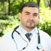 الدكتور طارق زياد خريسات