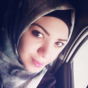 الصيدلانية روان العبدالله