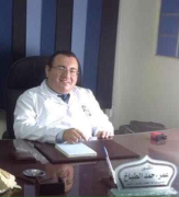الدكتور عمر الطباخ