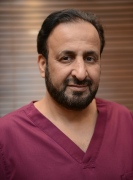 الأستاذ الدكتور حمد على الصفيان اخصائي في نسائية وتوليد