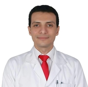 الدكتور احمد محمود الشريف