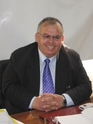 الدكتور عبد العزيز ثابت