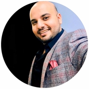 الدكتور محمد زكي اخصائي في الجهاز الهضمي والكبد
